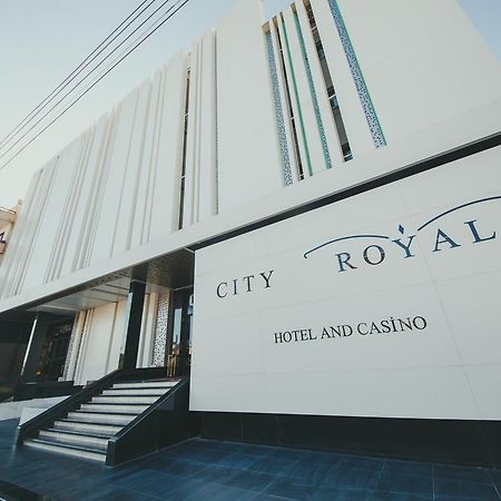 City Royal Hotel And Casino Никосия Экстерьер фото