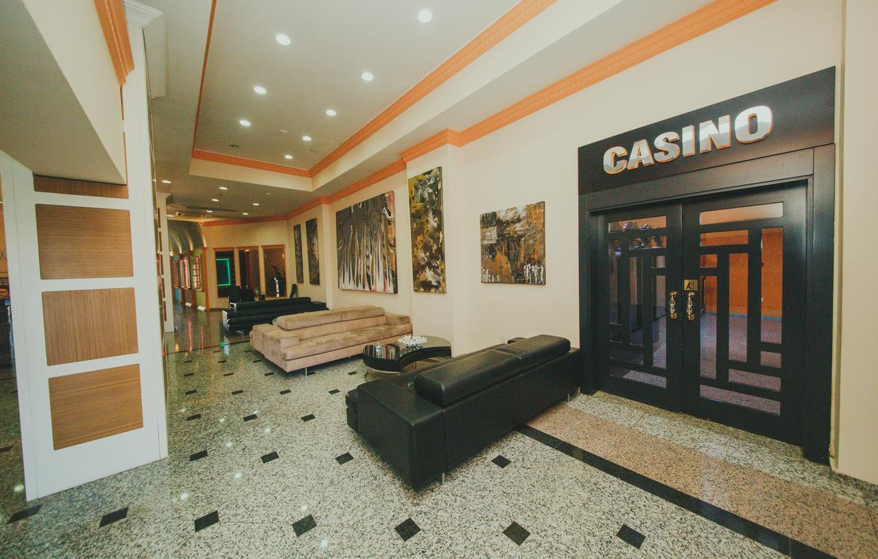 City Royal Hotel And Casino Никосия Экстерьер фото